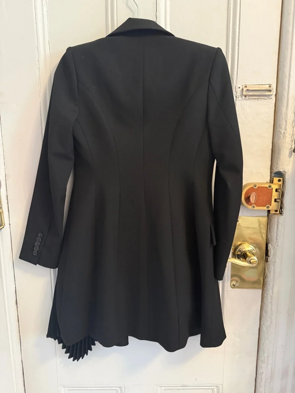 A.L.C. Black Asymmetric Pleated-Panel Blazer, size 4 - Picture 5 of 5
